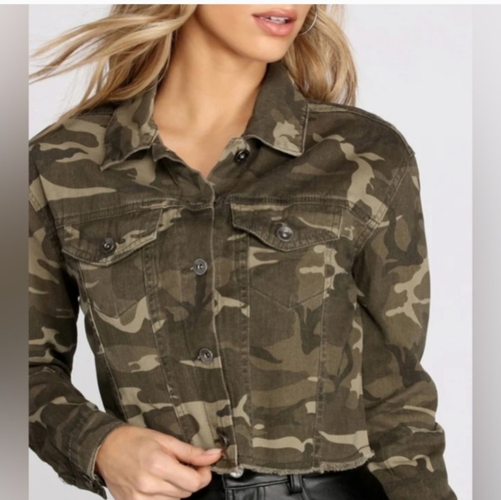 Umgee Olive Camo Jean Jacket With Raw Hem - Picture 1 of 6
